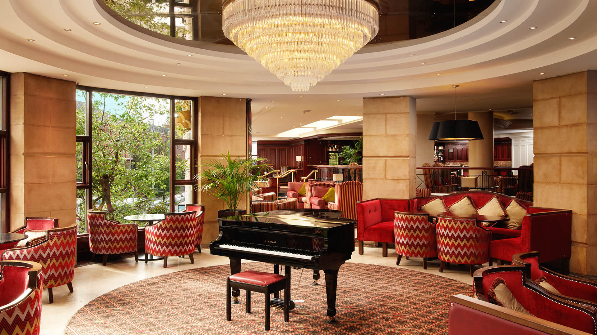 the-piano-lounge-belfast-bars-belfast-restaurants-europa-hotel