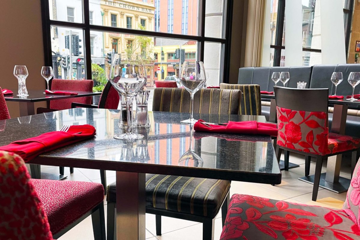 restaurants-belfast-city-dining-belfast-city-centre-europa-hotel